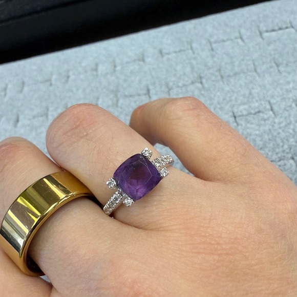 White gold amethyst and diamond ring - size 6 1/2